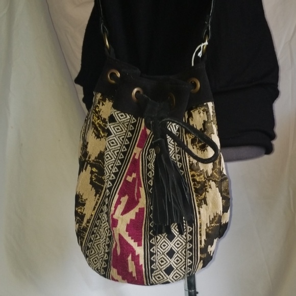 Forever 21 Handbags - NWOT For ever 21